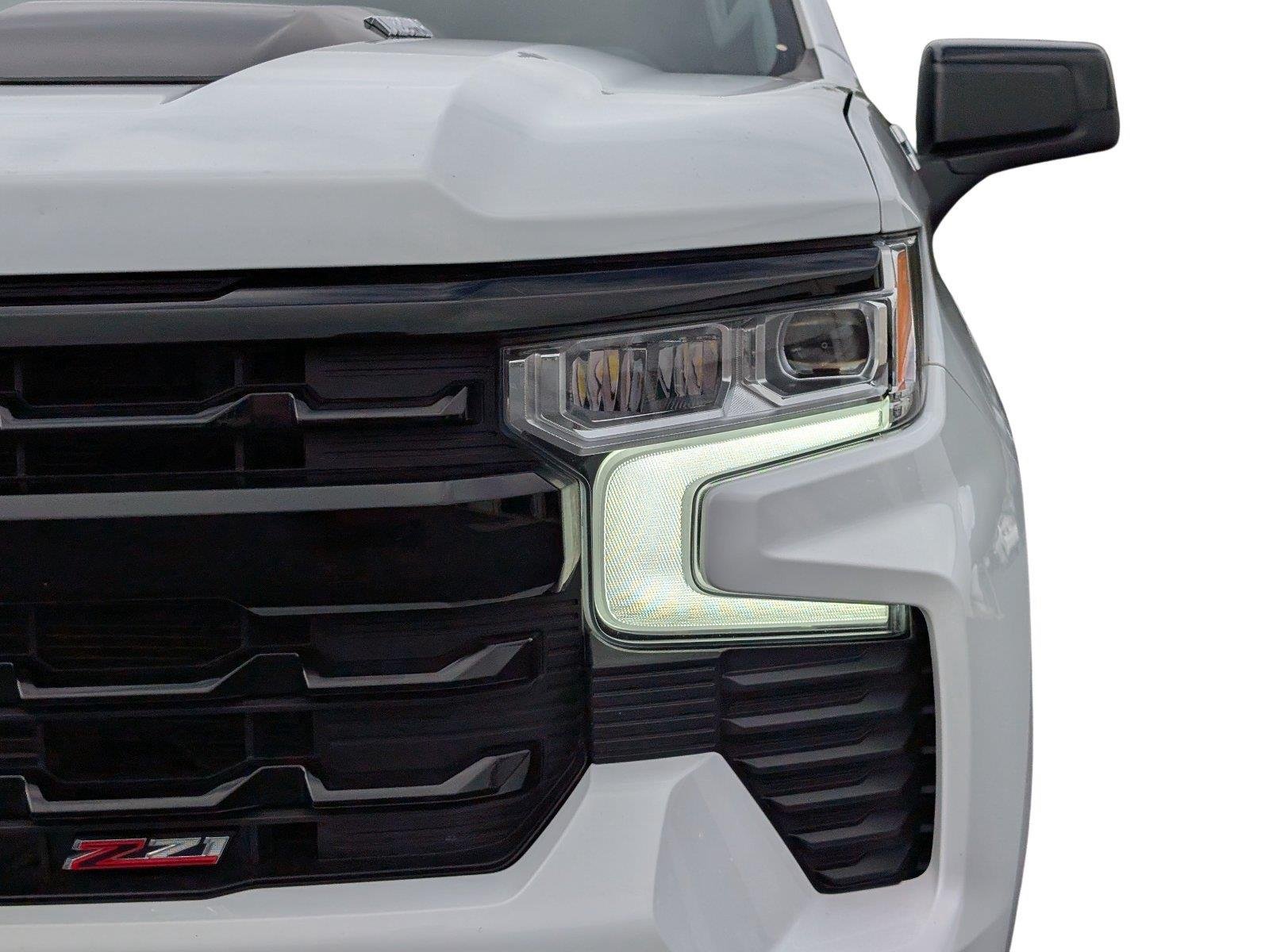 Used 2025 Summit White Chevrolet LT Trail Boss image 13