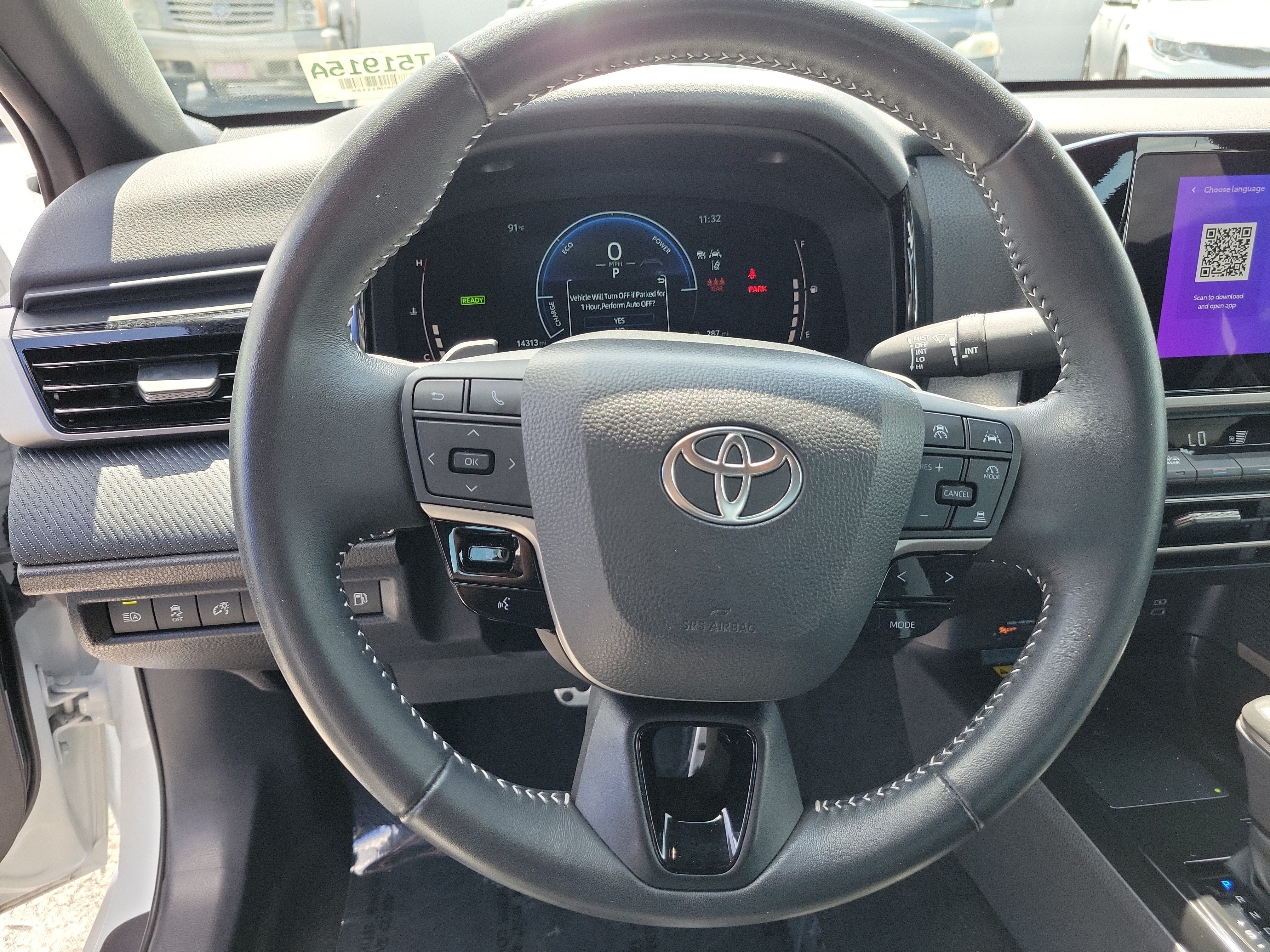 Used 2025 Ice Toyota SE image 23