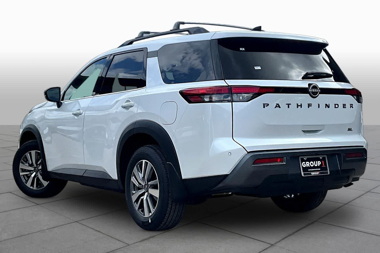 New 2026 Everest White Pearl Tricoat Nissan SL image 7