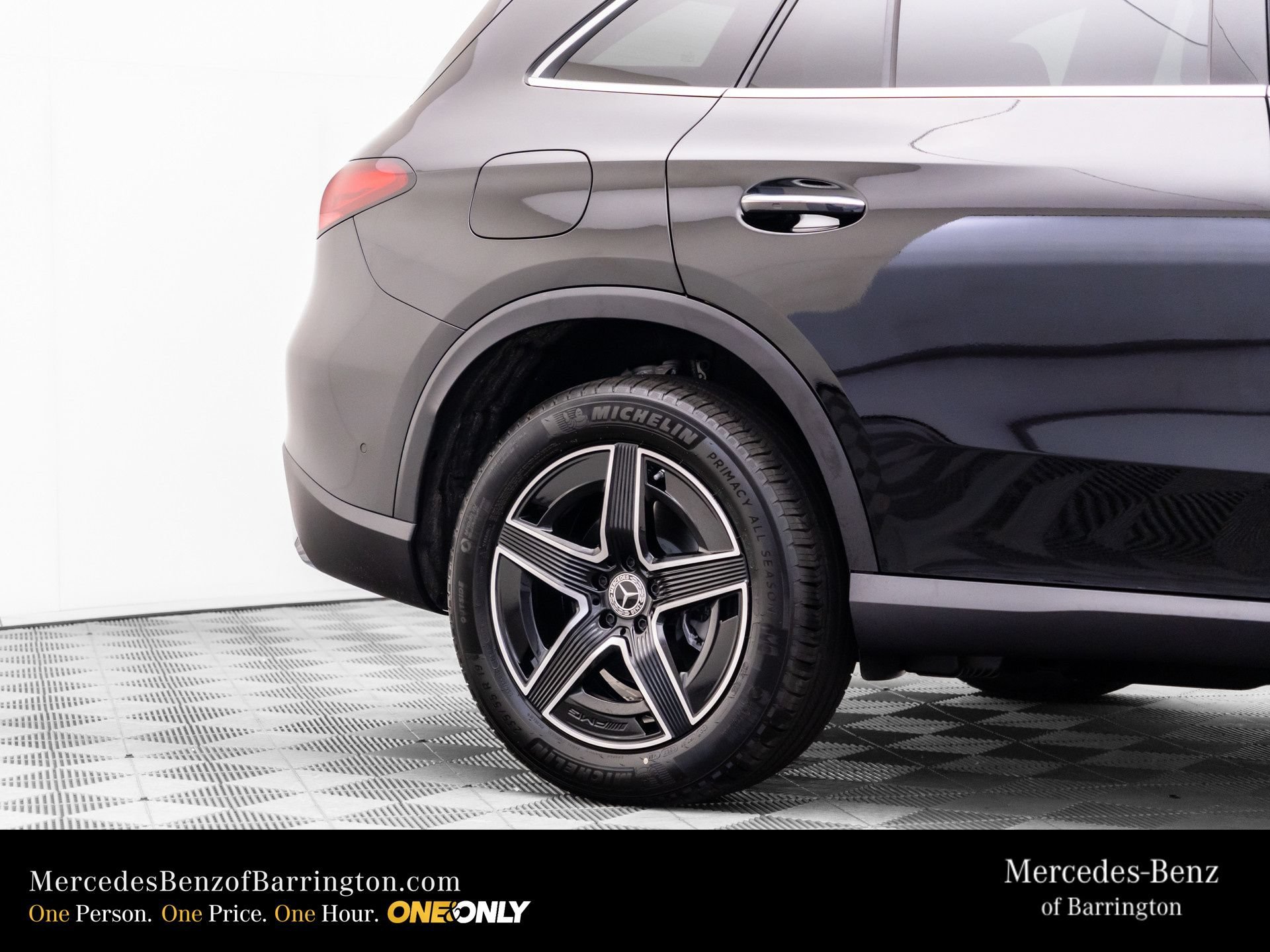 New 2026 Black Mercedes-Benz GLC 300 image 88
