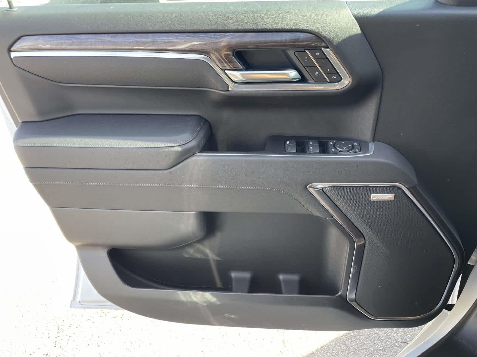 2026 Chevrolet Silverado 1500 LTZ - Photo 32