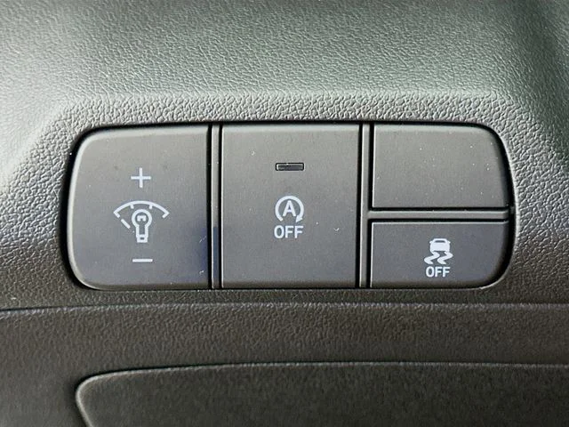 New 2026 White Hyundai SE image 19