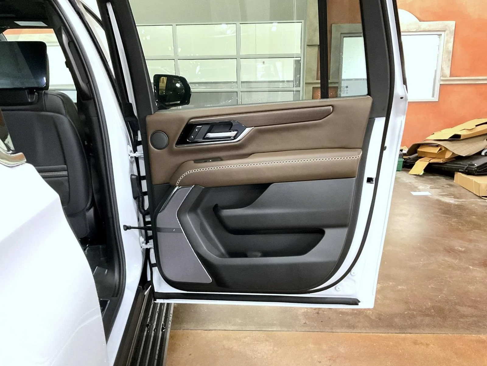 2026 GMC Yukon XL Denali Ultimate - Photo 17