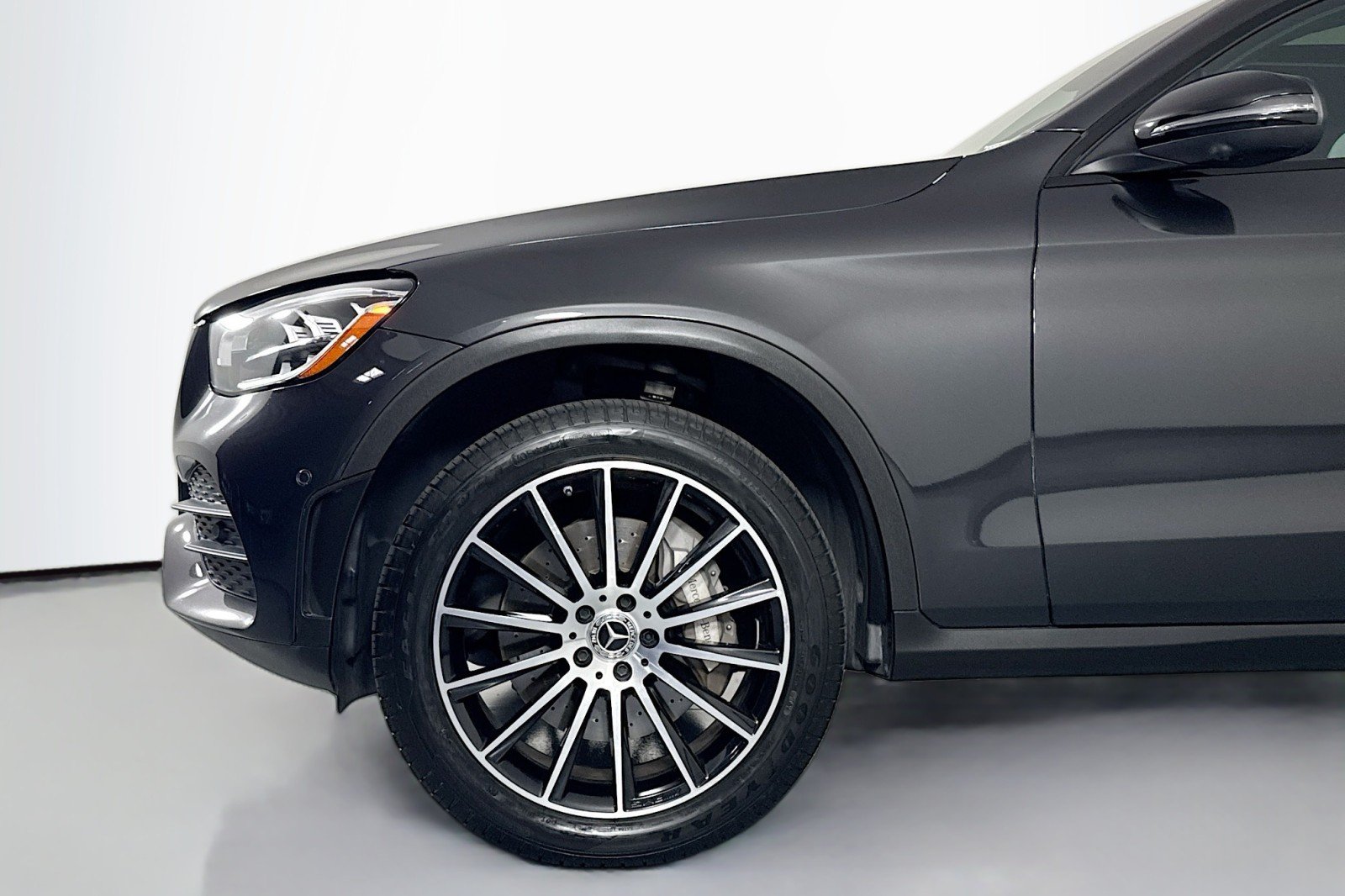 Used 2022 Graphite Grey Metallic Mercedes-Benz 300 image 10