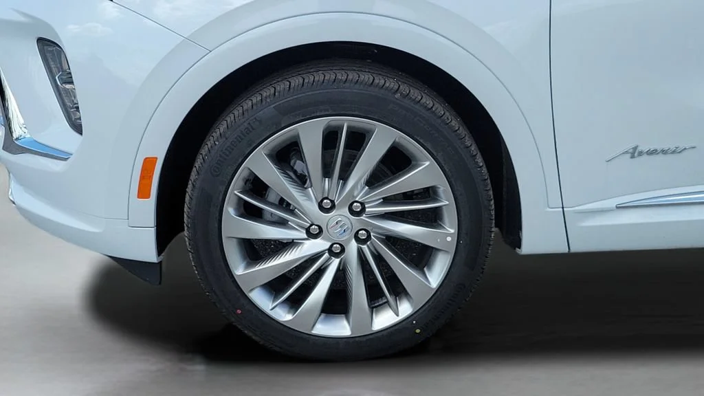 New 2026 Iridescent White Tricoat Buick Avenir image 11