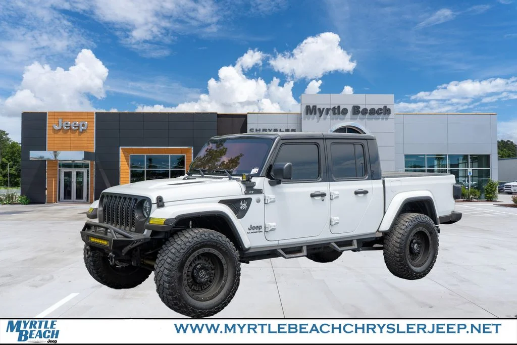 2021 Jeep Gladiator Overland's photo