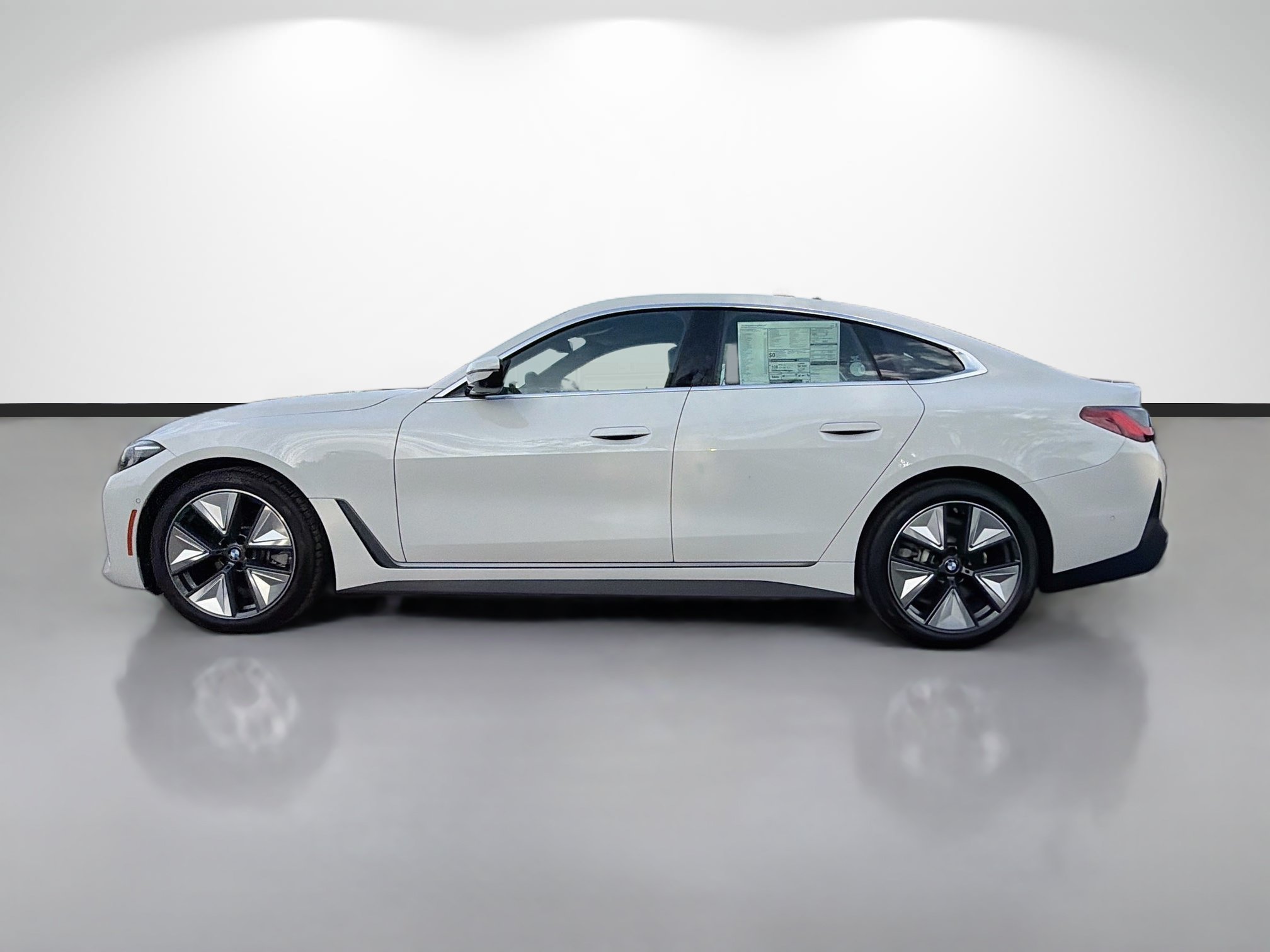 Used 2026 Alpine White BMW eDrive40 image 6