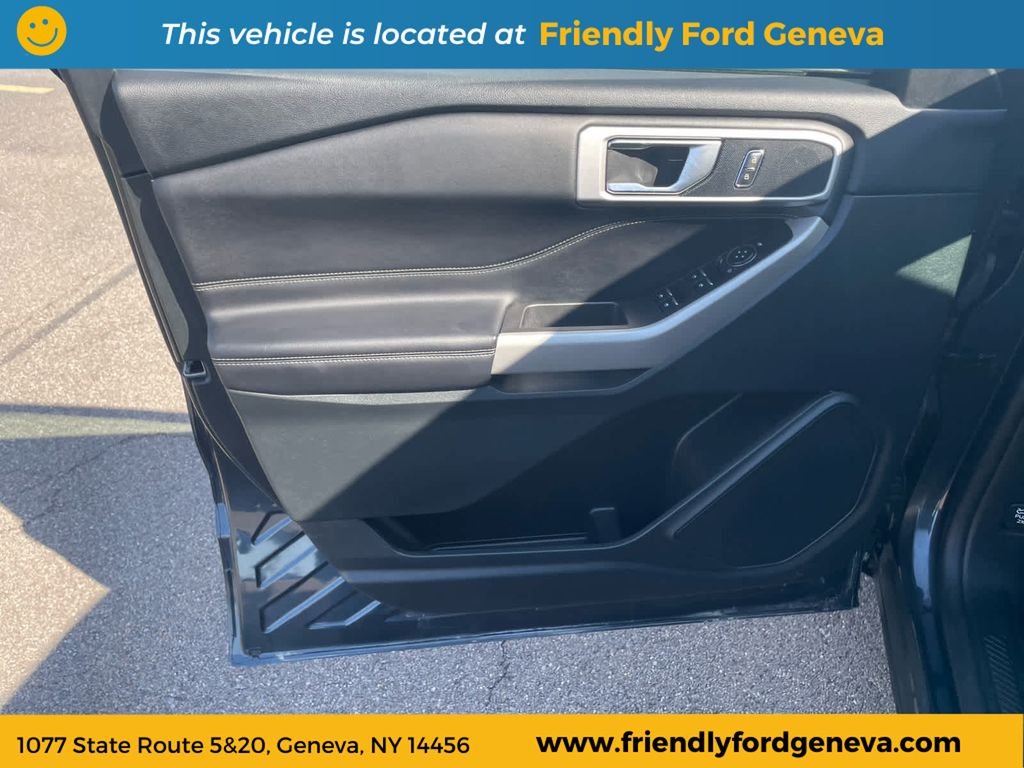 Used 2024 Blue Ford XLT image 12