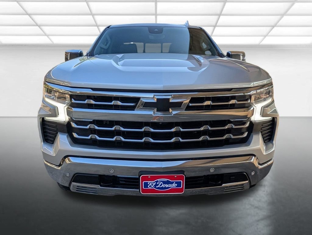 Used 2022 Silver Chevrolet LTZ image 28