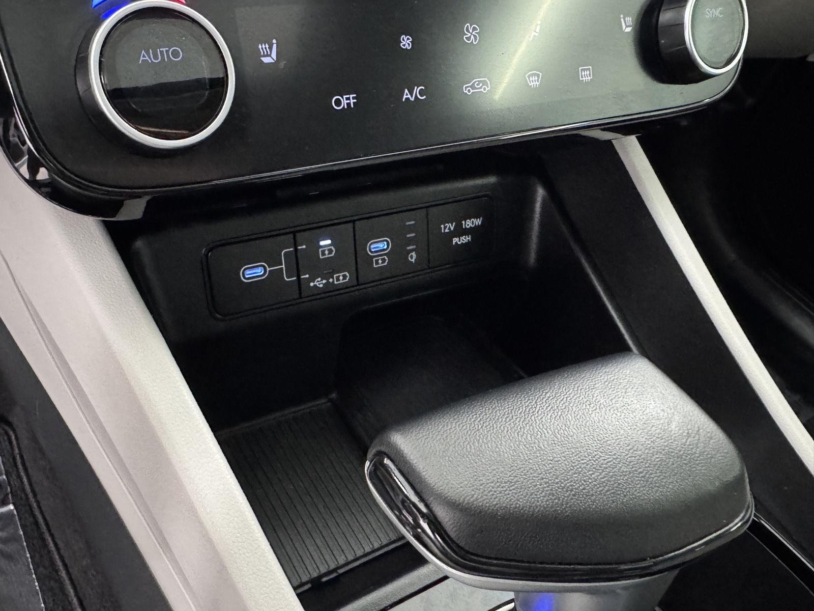Used 2025 Serenity White Pearl Hyundai SEL Convenience image 24