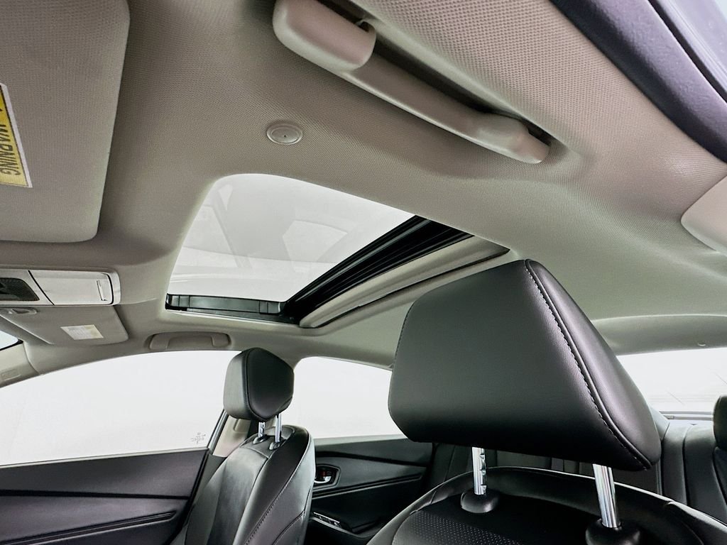 New 2026 Urban Gray Pearl Honda Touring image 22