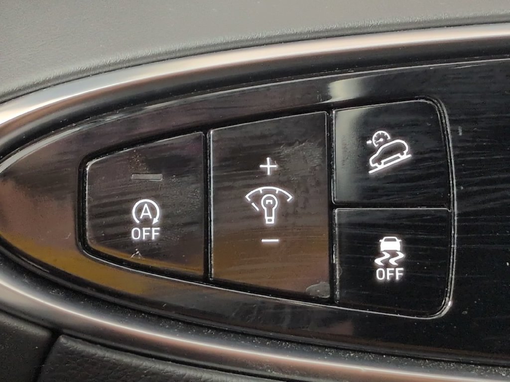 2025 GENESIS GV70 Standard - Photo 36