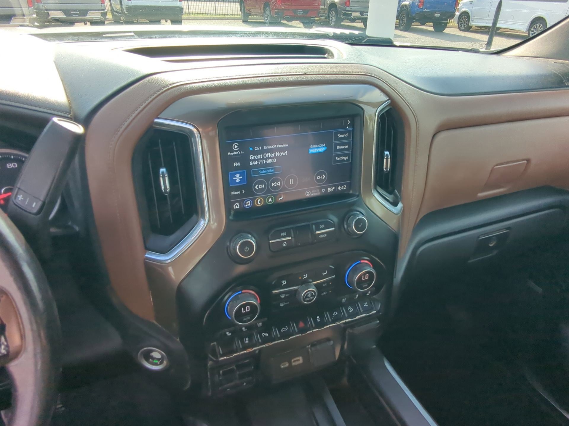 Used 2022 Iridescent Pearl Tricoat Chevrolet High Country image 20