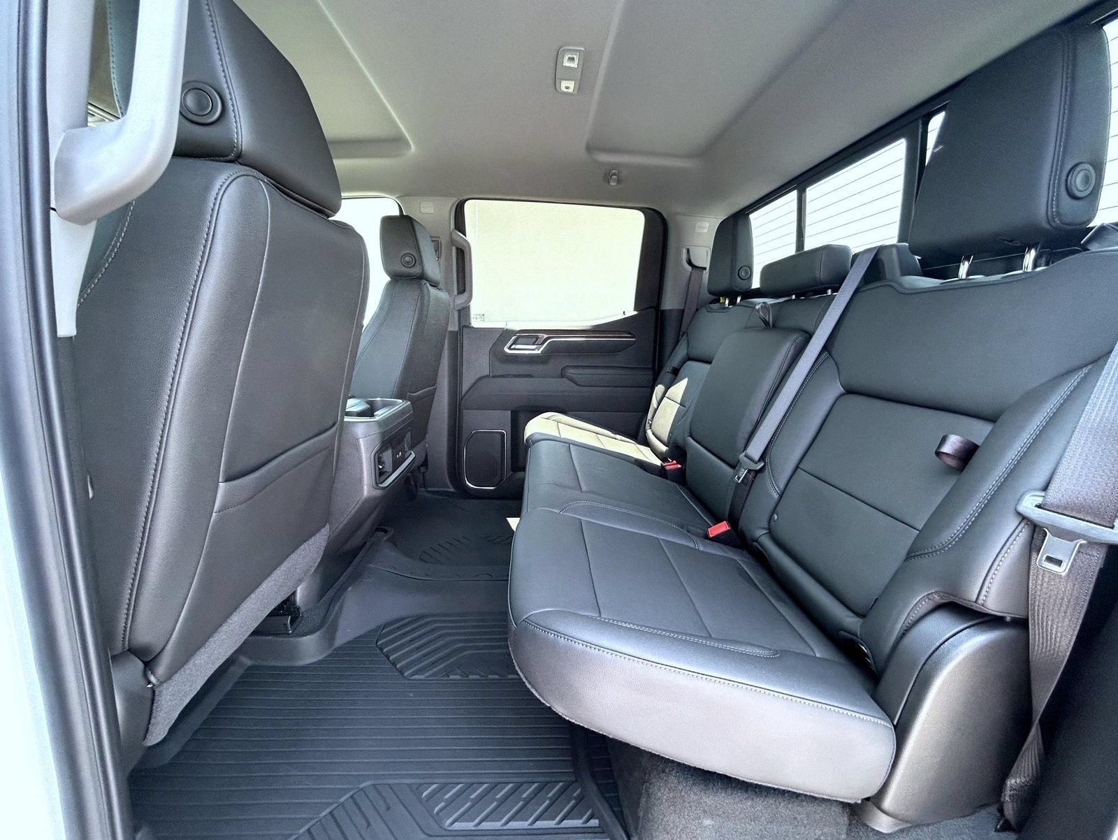 New 2026 Summit White Chevrolet LT image 22