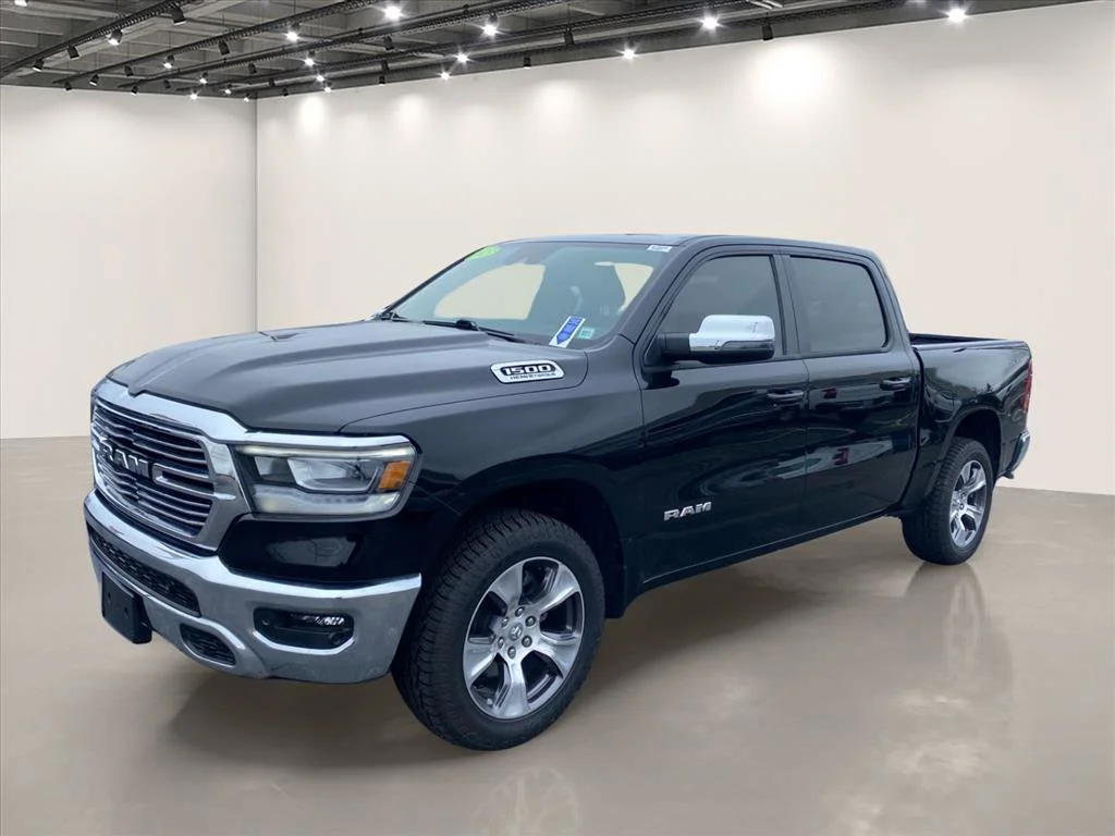 Used 2023 Diamond Black Crystal Pearlcoat Ram Laramie image 3