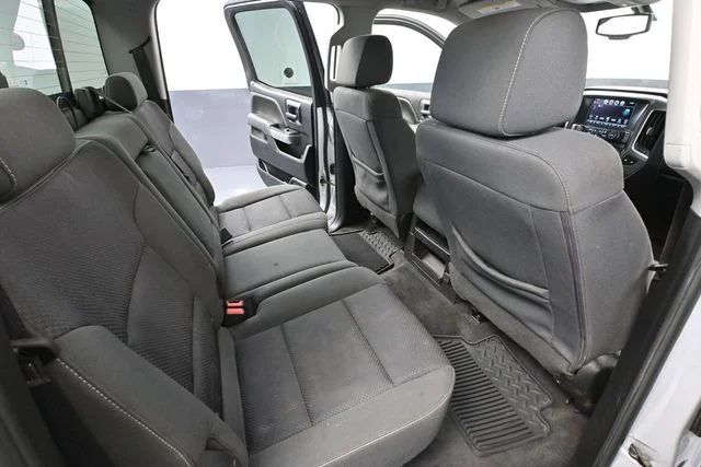 Used 2019 Silver Chevrolet LT image 40