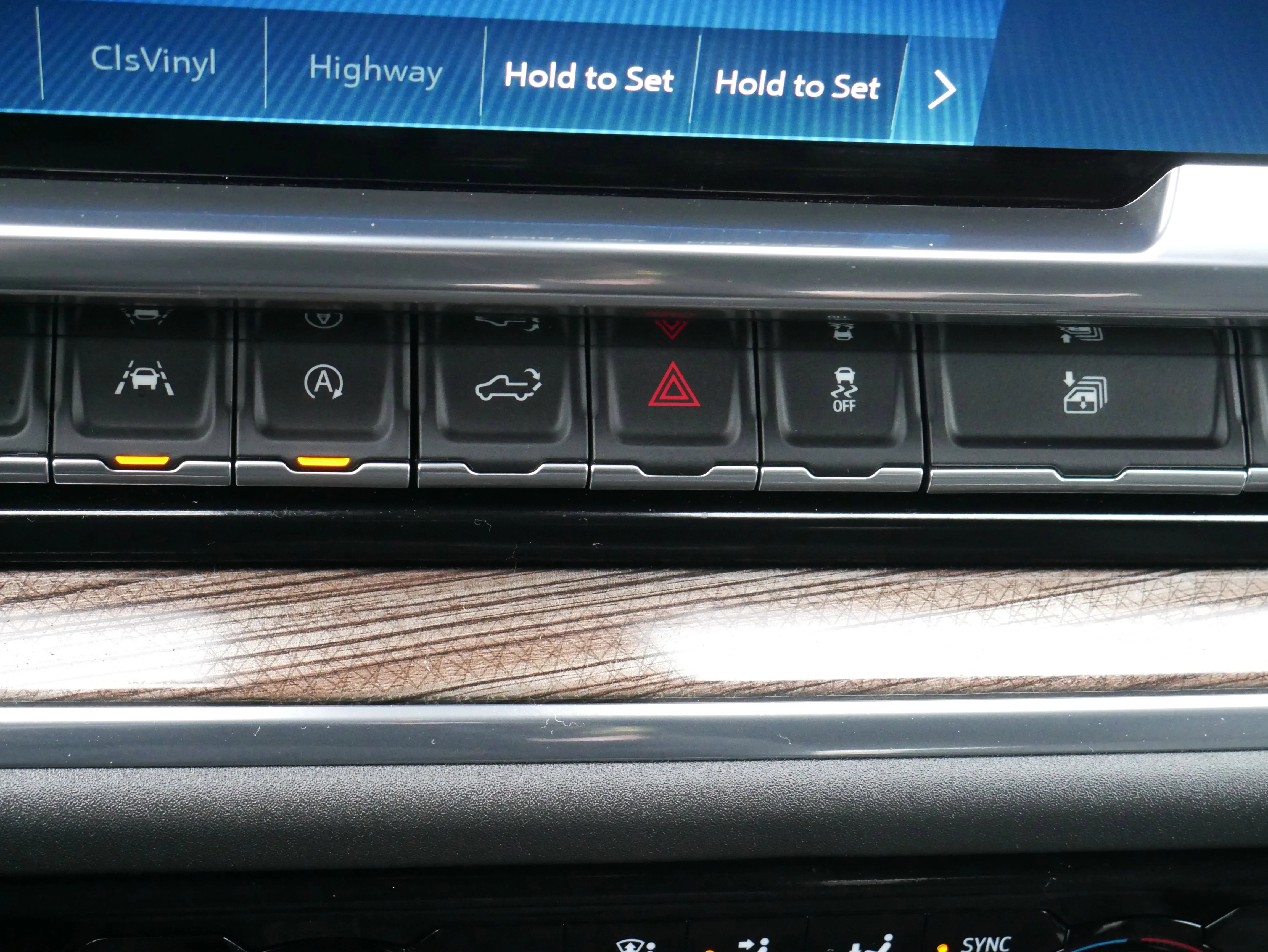 2023 Chevrolet Silverado 1500 LT - Photo 21