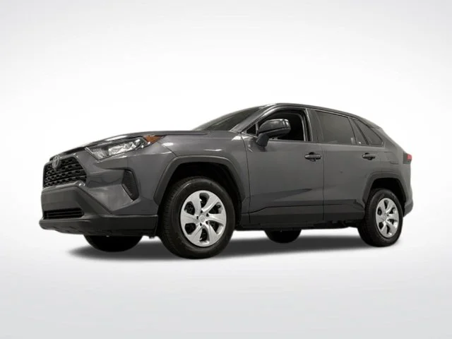 Used 2022 Gray Toyota LE image 4