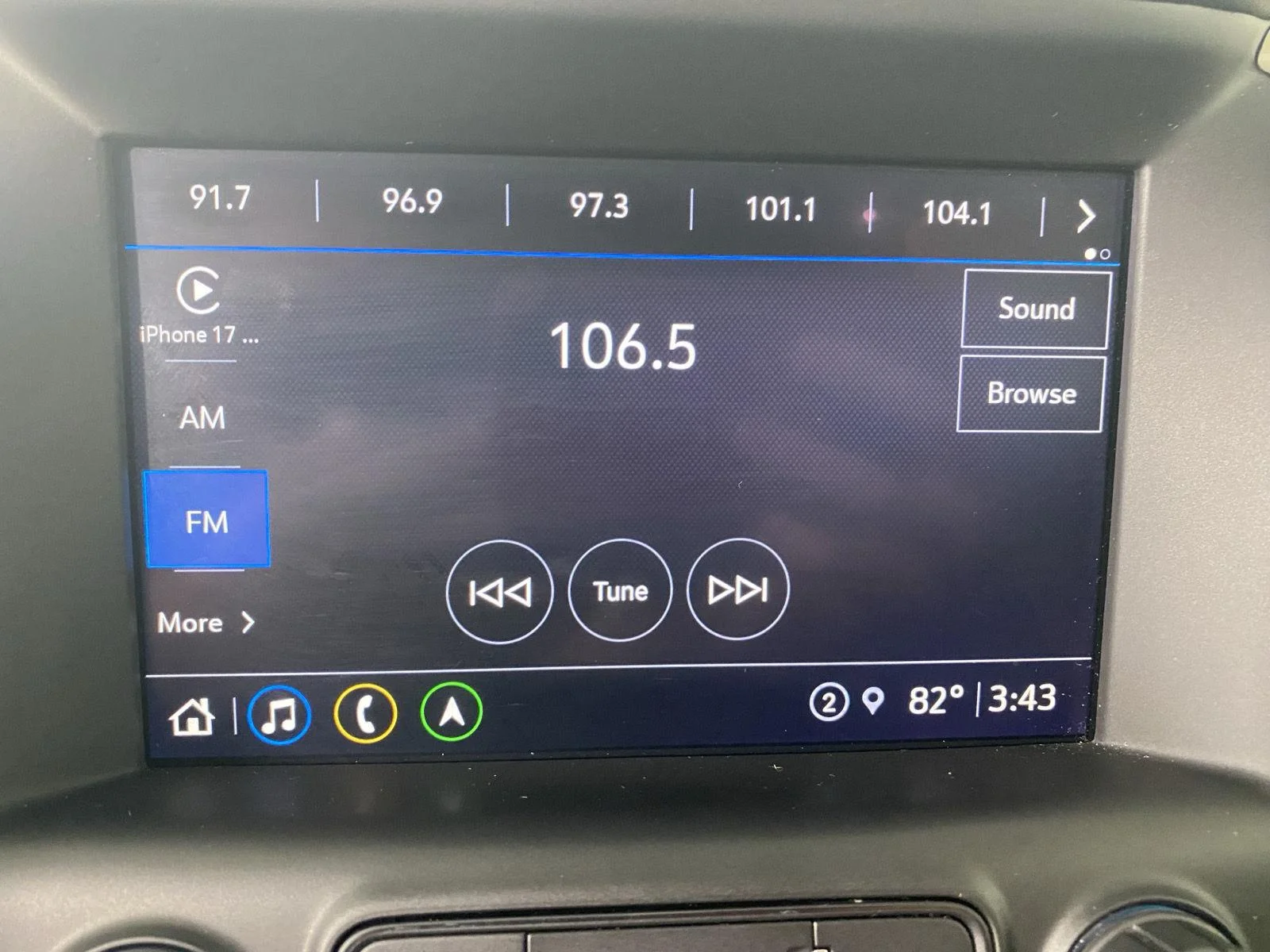 Used 2022 Marine Metallic GMC Denali image 19