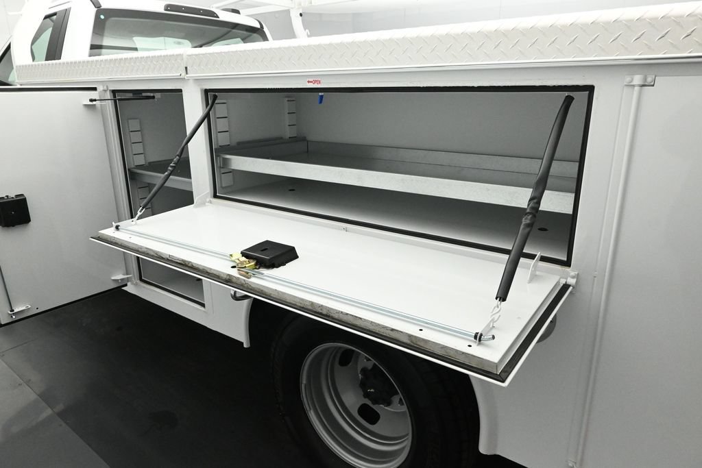 New 2026 Oxford White Ford XL image 18