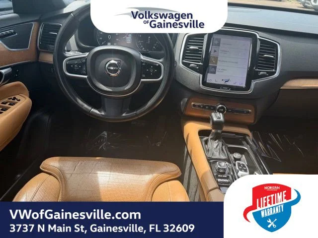 Used 2018 Onyx Black Metallic Volvo Inscription image 17