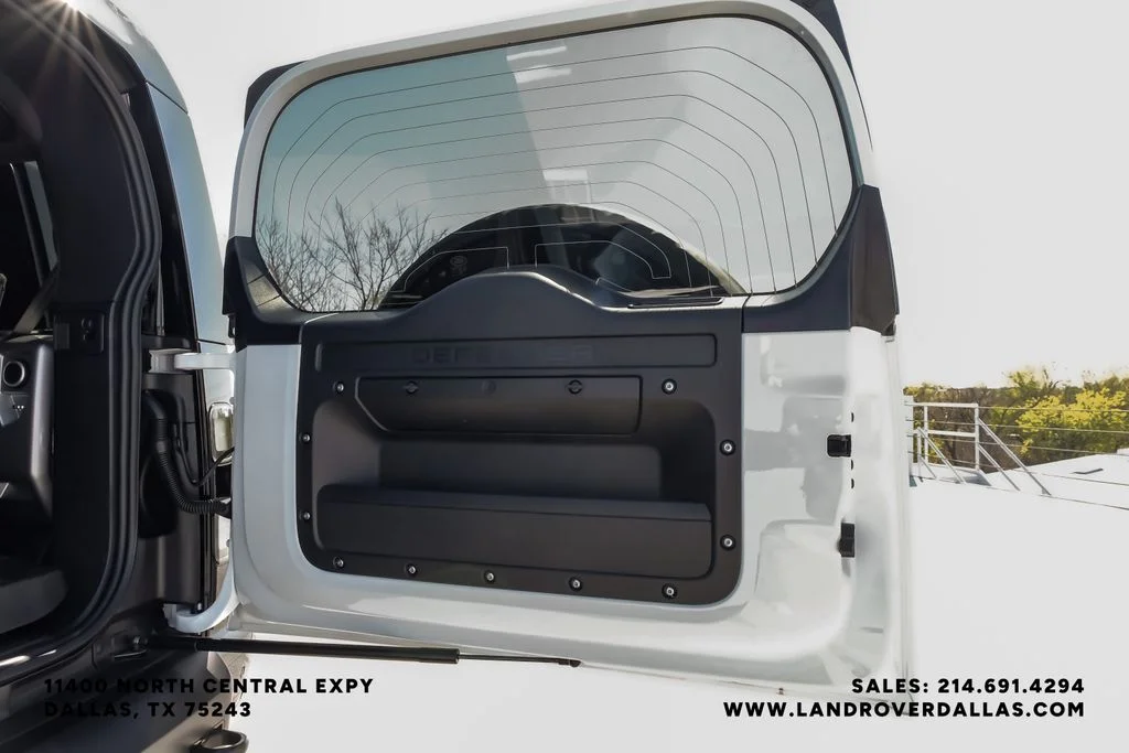 New 2026 Fuji White Land Rover X-Dynamic SE image 50