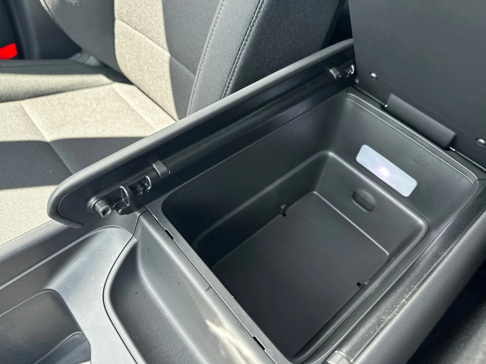Used 2025 Black Hyundai SE image 67
