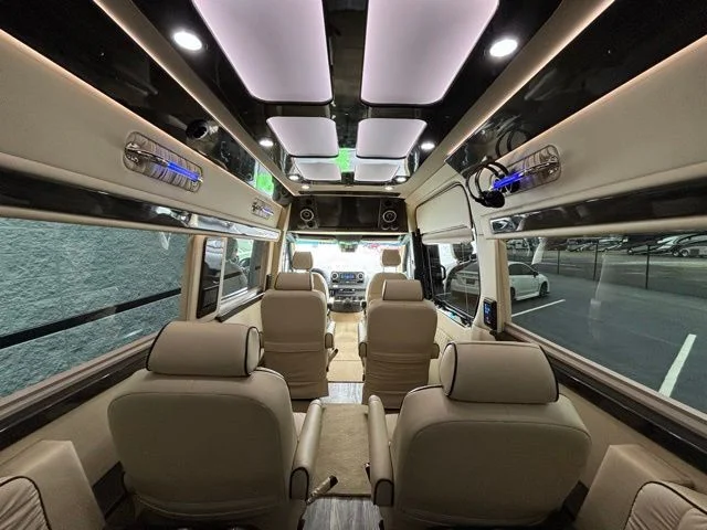 Used 2021 Black Mercedes-Benz Midwest Automotive Luxe Cruiser image 4