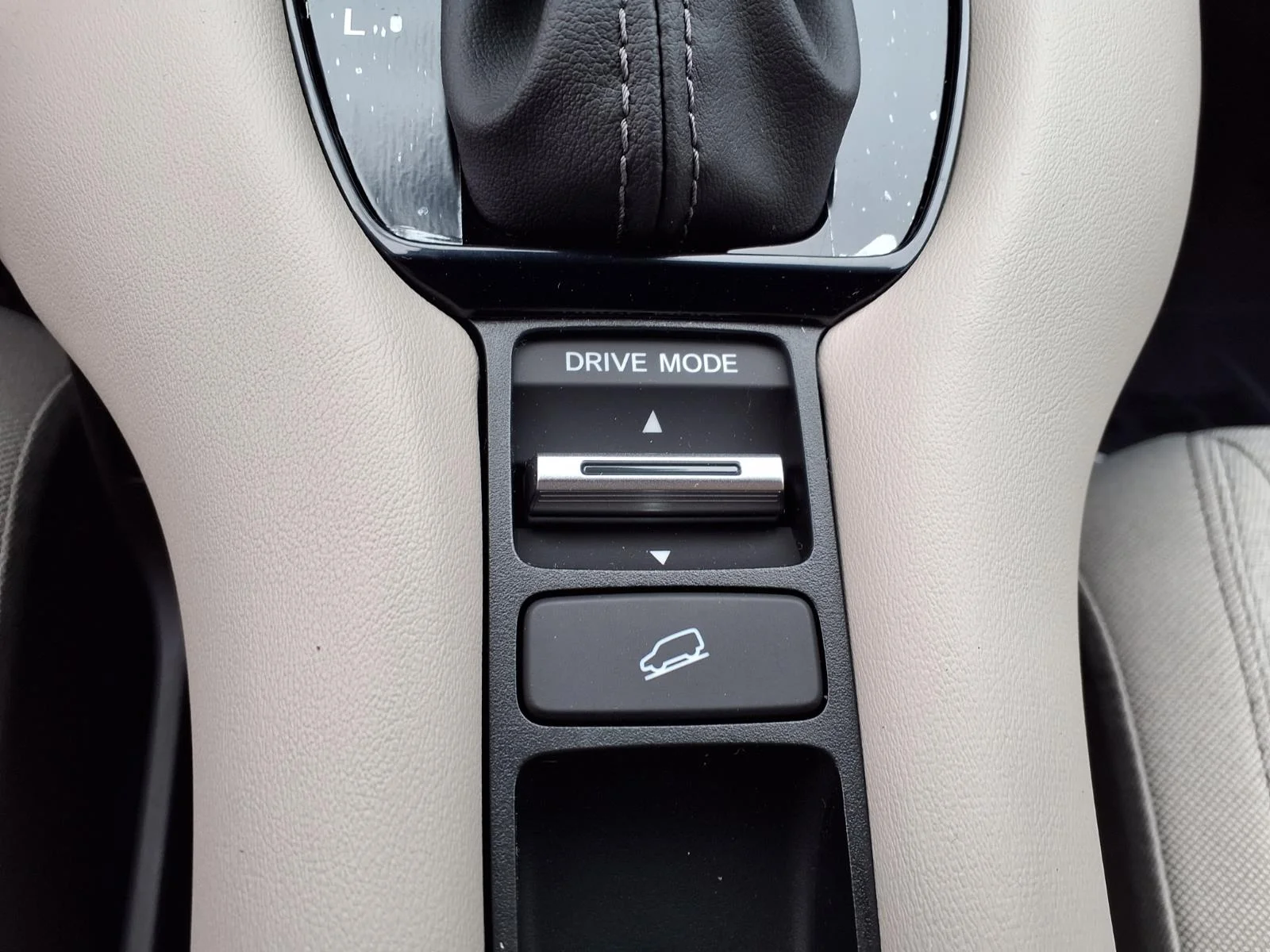 New 2027 Nordic Forest Pearl Honda LX image 13
