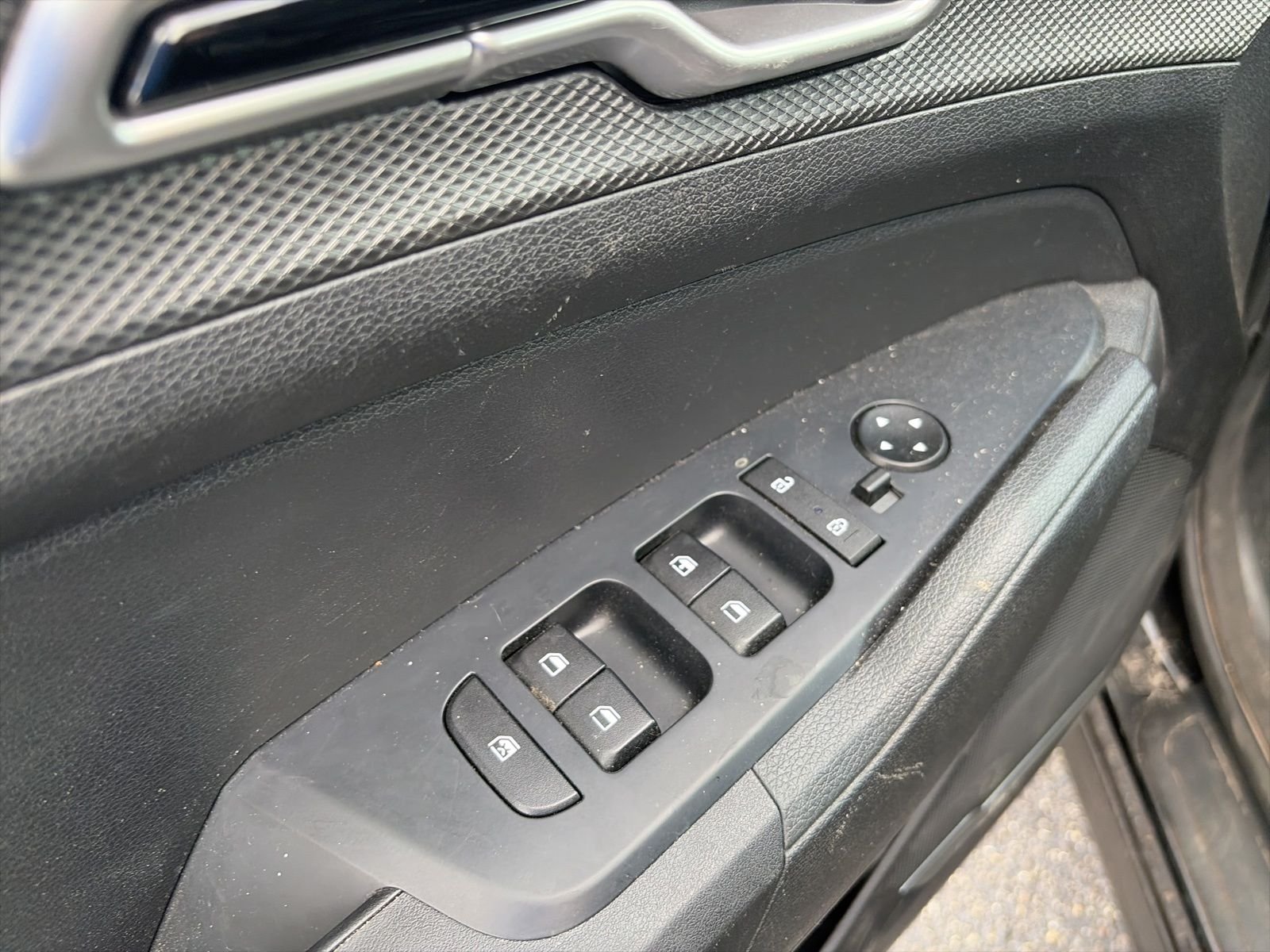 Used 2024 Black Kia LX image 13