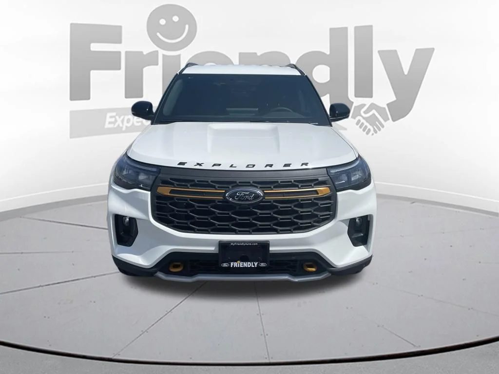 New 2026 Star White Metallic Tri-Coat Ford Tremor® image 2
