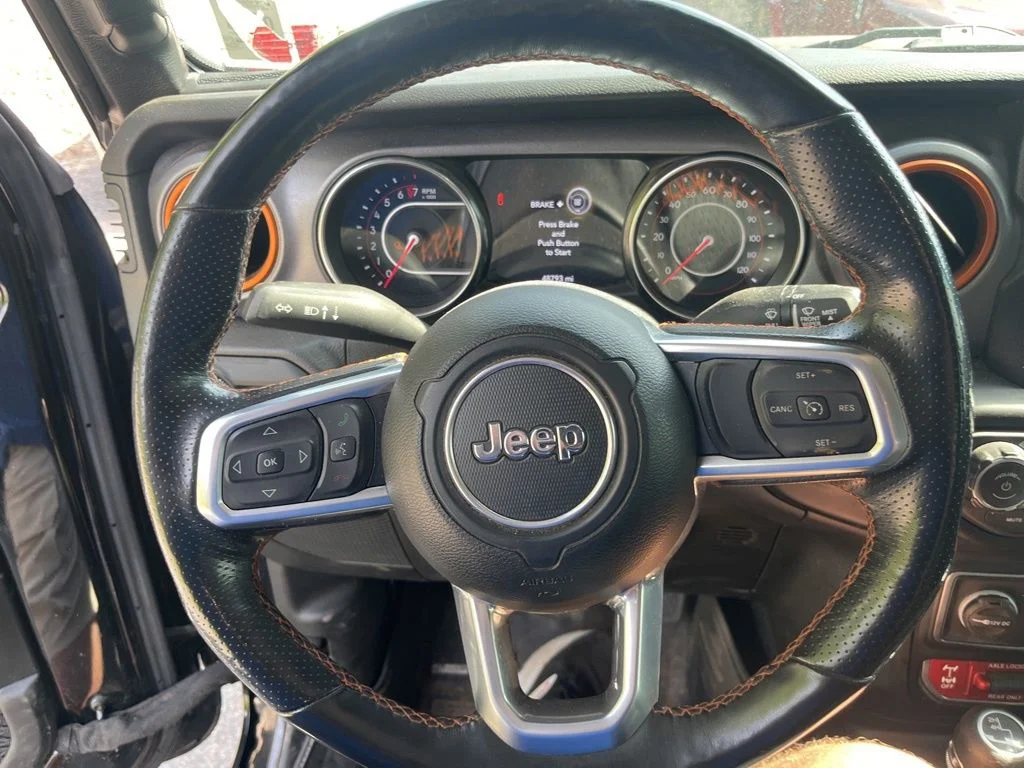 Used 2022 Black Jeep Mojave image 21
