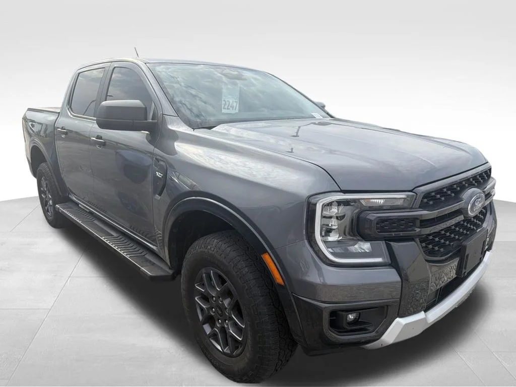 Used 2024 Gray Ford XLT image 21
