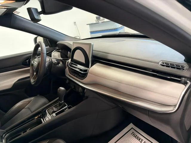 Used 2024 White Jeep Limited image 35