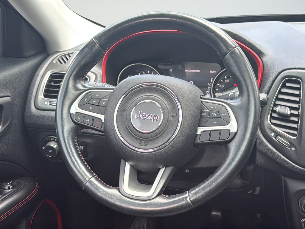 Used 2020 Black Jeep Trailhawk image 17