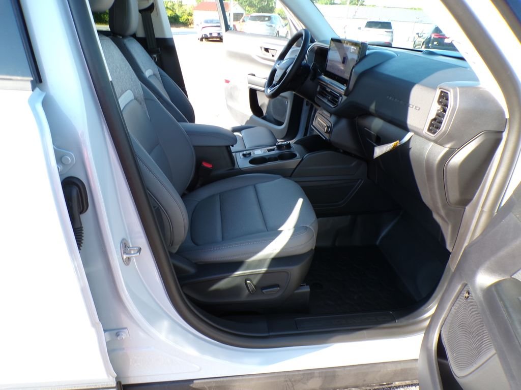 New 2026 Space White Metallic Ford Badlands® image 29
