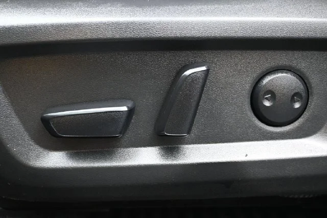 Used 2022 Black Nissan SV image 10