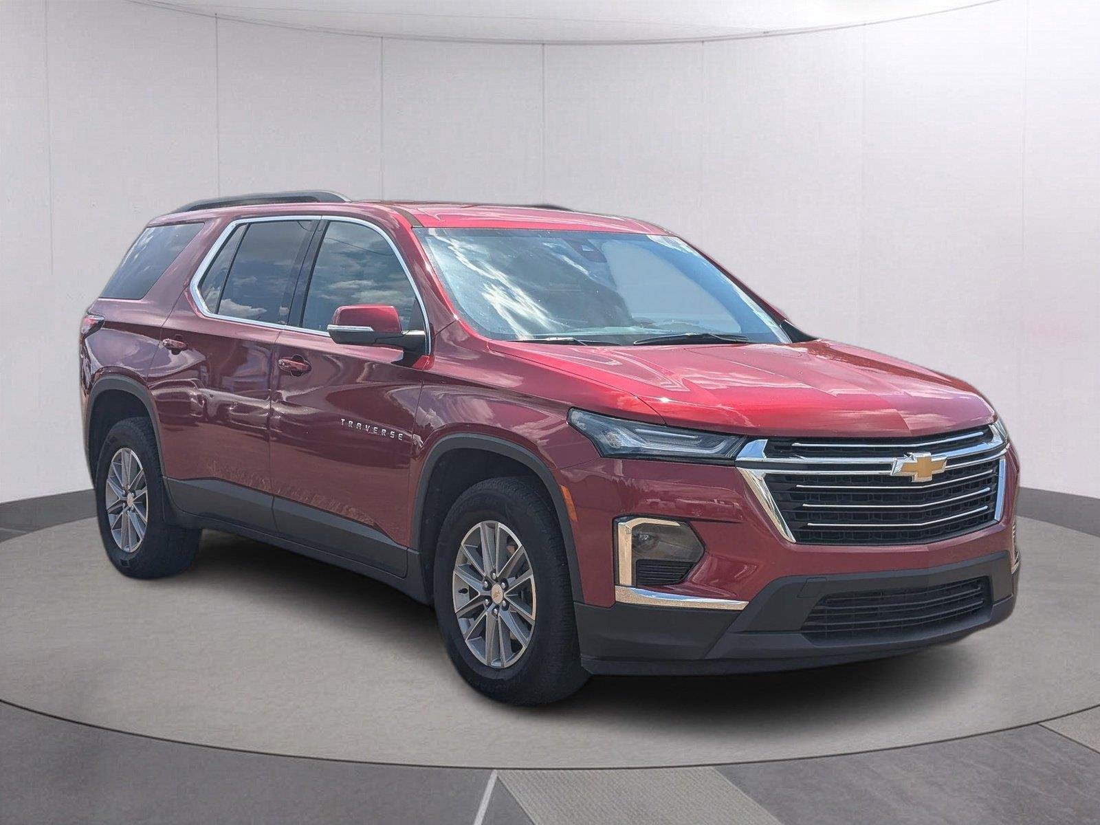 Used 2023 RADIANT RED TINTCOAT Chevrolet LT Cloth image 7