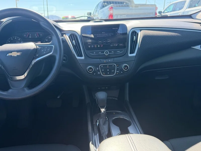 Used 2024 Summit White Chevrolet 1LT image 14