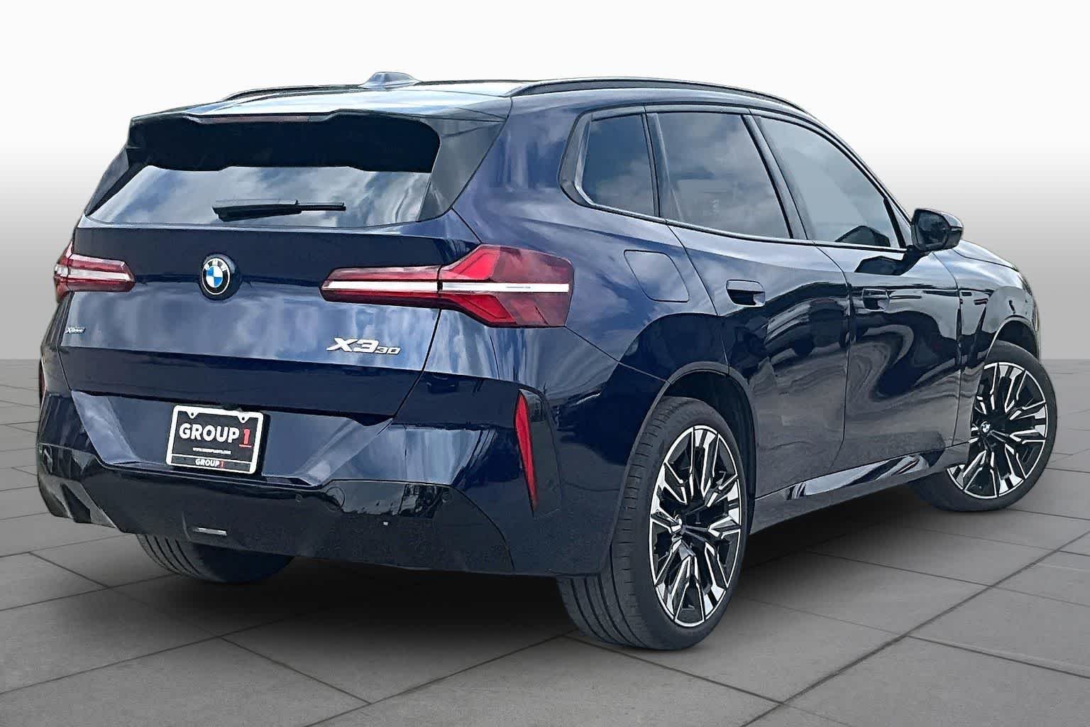 New 2026 Tanzanite Blue II Metallic BMW 30 xDrive image 12