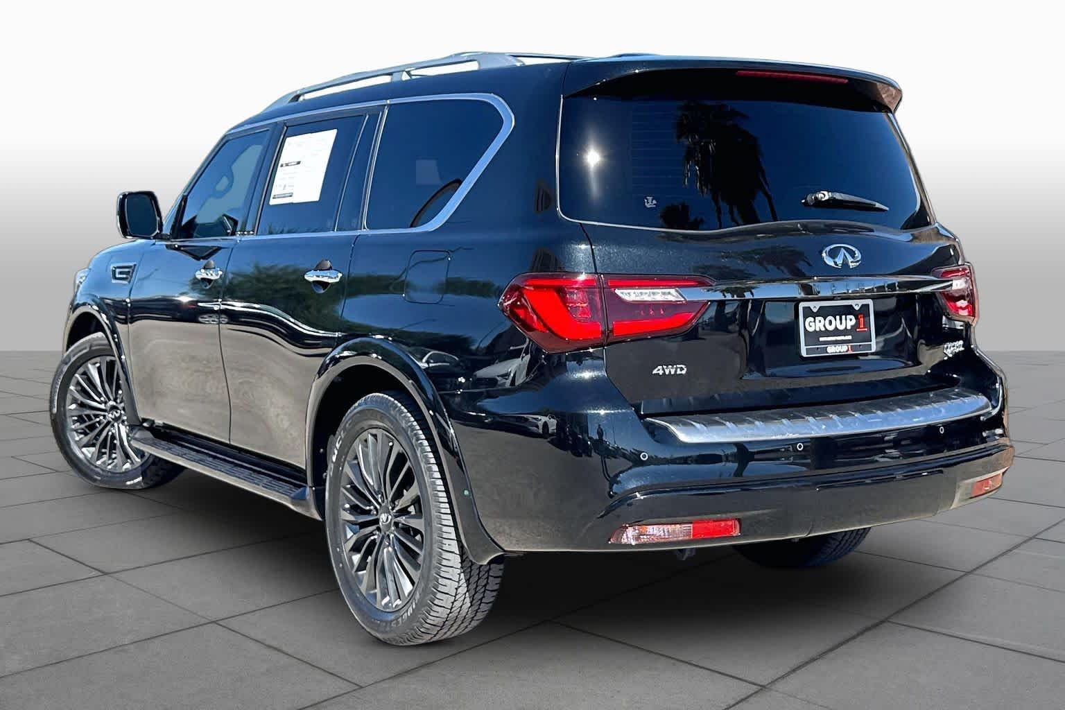 Used 2024 Mineral Black INFINITI PREMIUM SELECT image 12