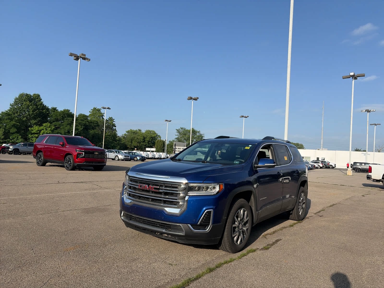 2023 GMC Acadia SLE AWD's photo