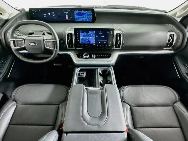 New 2027 Gray Ford Platinum image 14