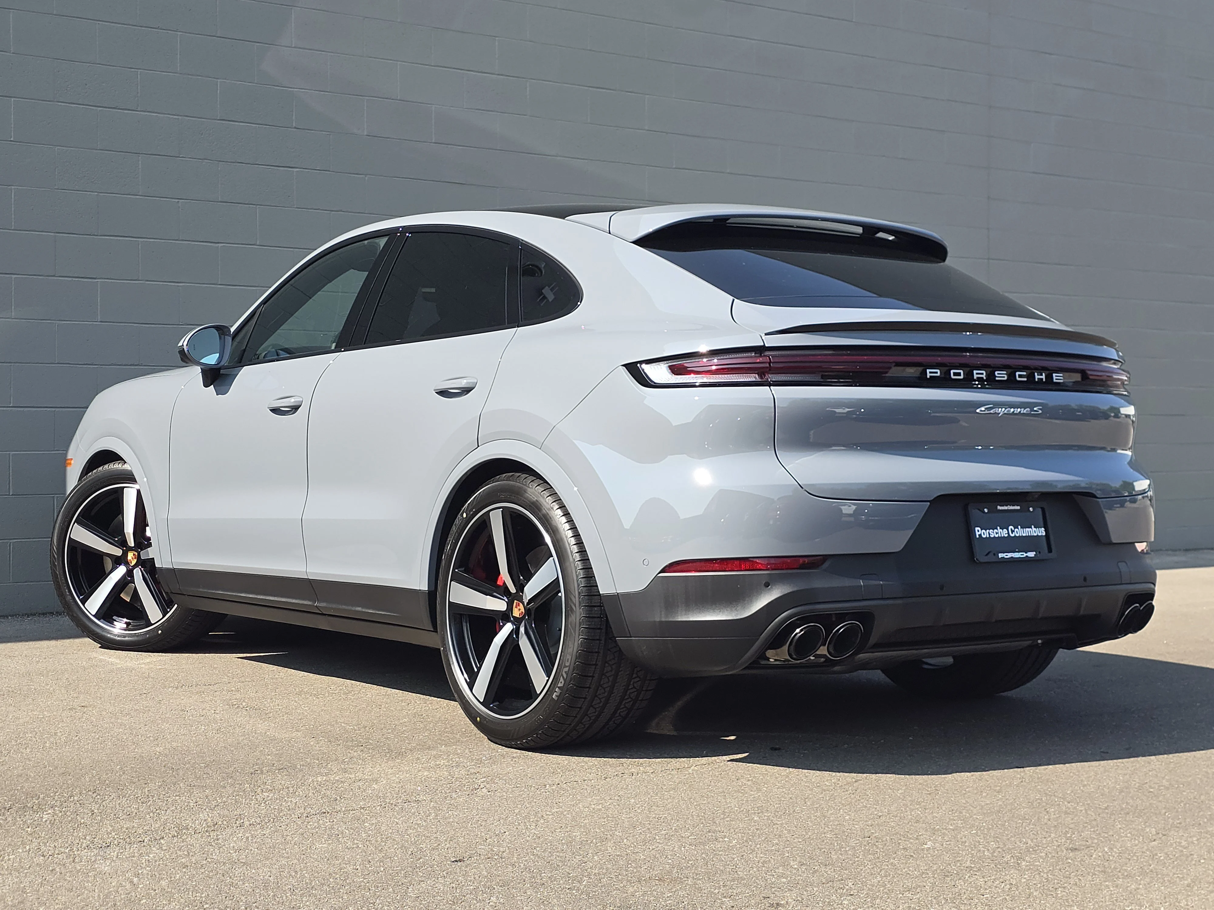 2026 Porsche Cayenne Coupe S - Photo 3