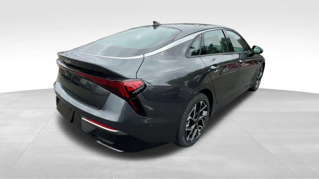 2025 Kia K5 EX - Photo 10
