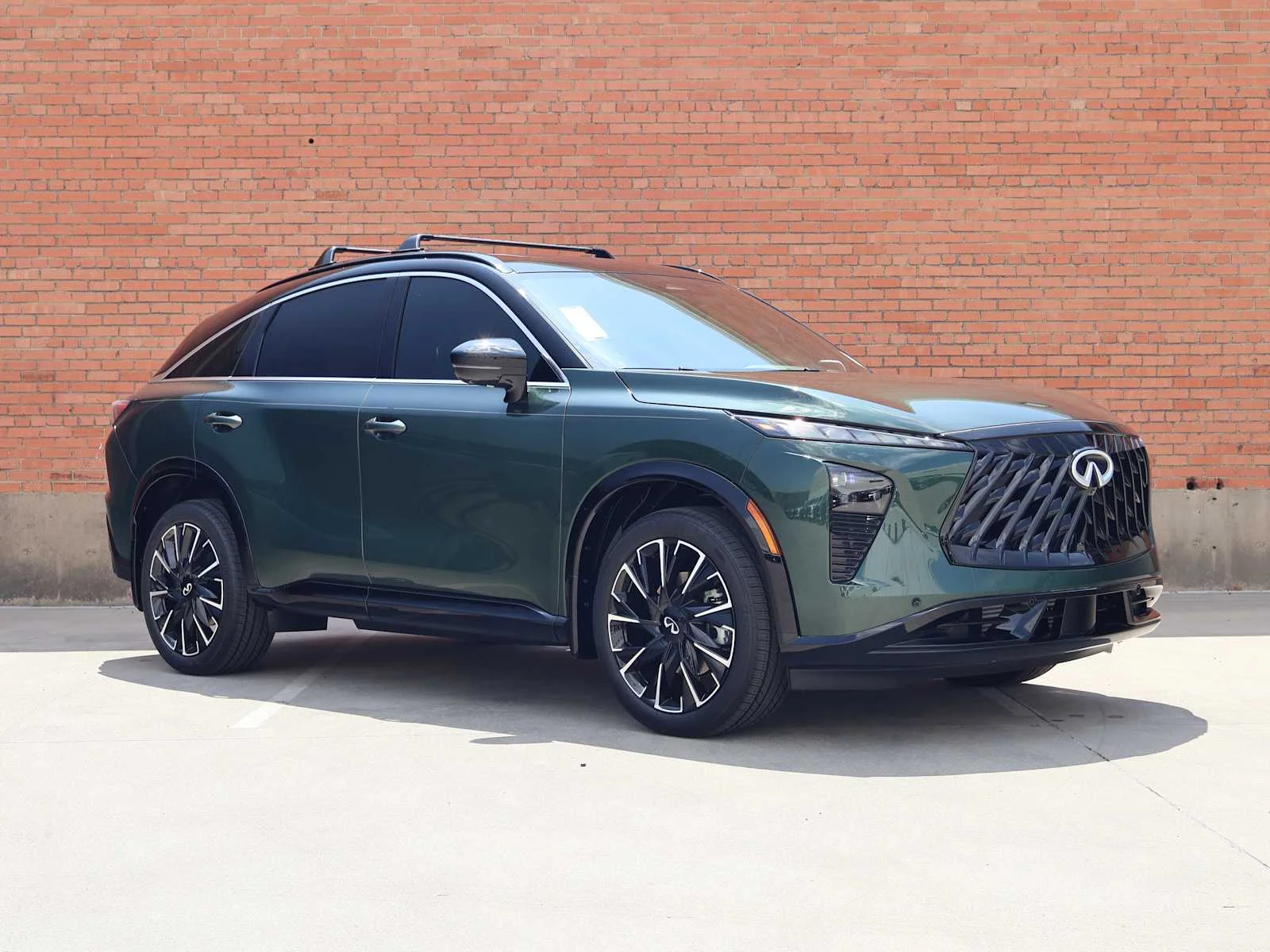 New 2027 DEEP EMERALD INFINITI Autograph AWD image 3