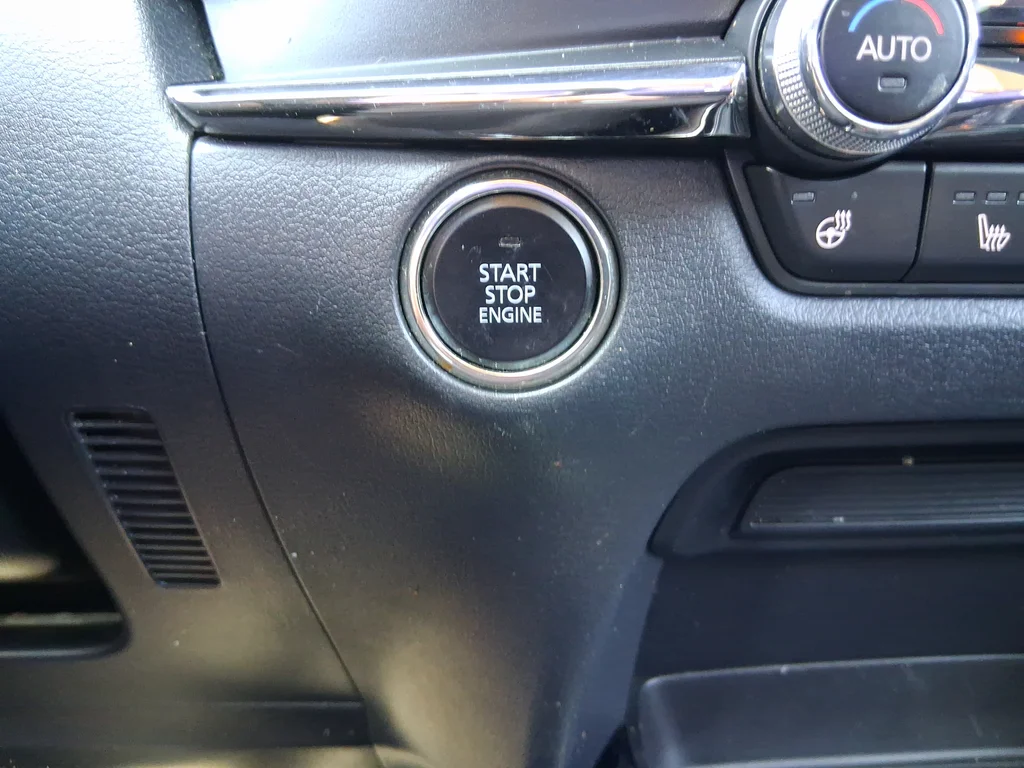 Used 2021 Red Mazda Turbo image 13