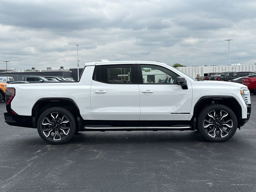2025 GMC Sierra EV Denali - Photo 11