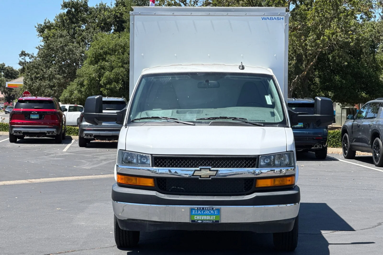 2025 Chevrolet Express Cutaway 3500 1WT view 8