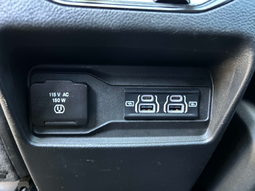 Used 2022 White Jeep Overland image 22